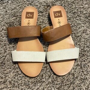 Dv tan sandals s